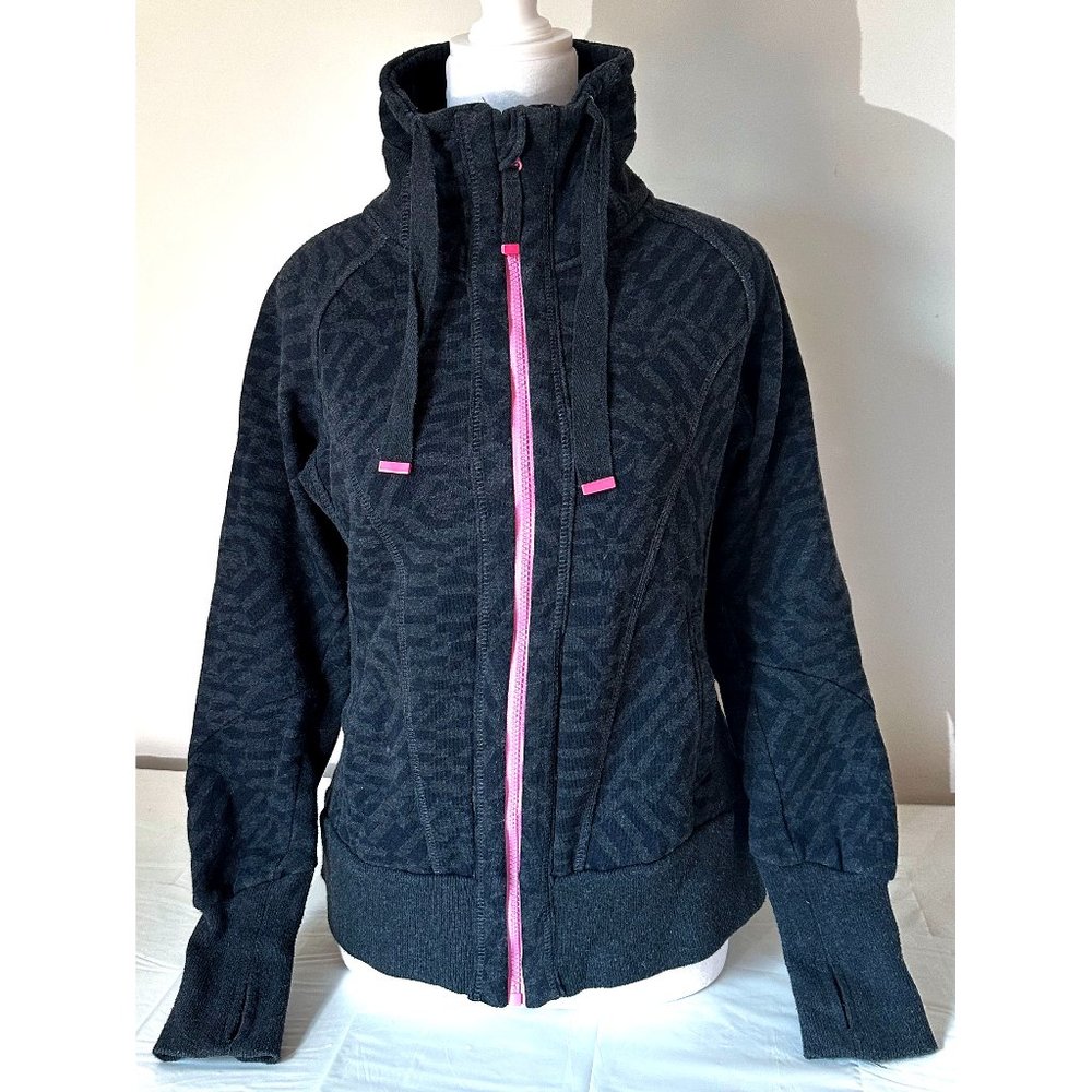 Mondetta Zip Up Sweatshirt / Small / Black Grey Geometric Print / Active Wear